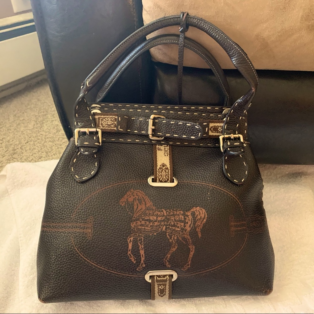 Fendi Selleria Roma Italia N49-18-2259.